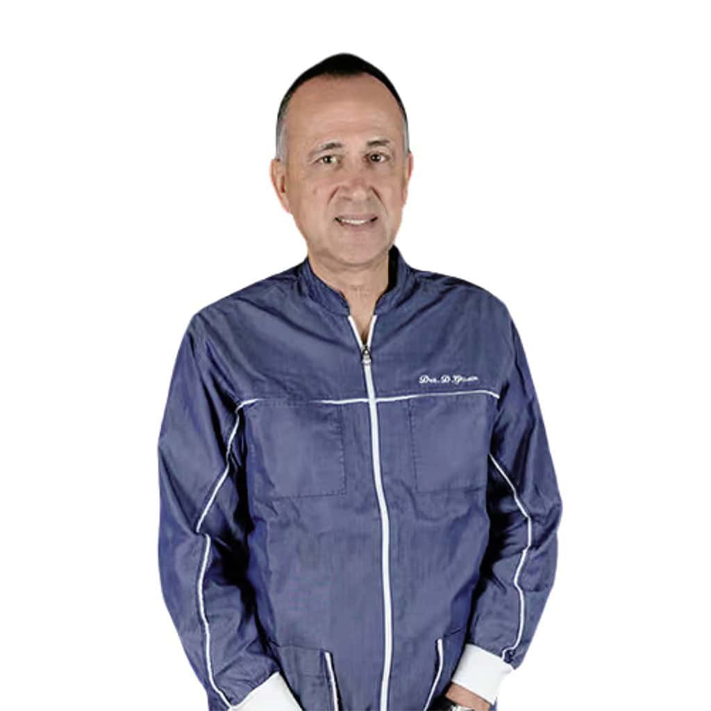 Il Metodo All-on-Four e All-on-Six: la Soluzione per un Sorriso Stabile e Funzionale 4 Dr. Davide Ghiatto medico odontoiatra direttore sanitario di Ghiatto Clinica dentale