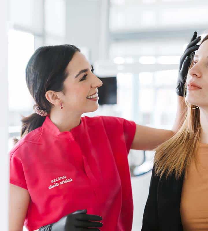 Medicina estetica 1 Seduta di medicina estetica per migliorare l'aspetto del viso